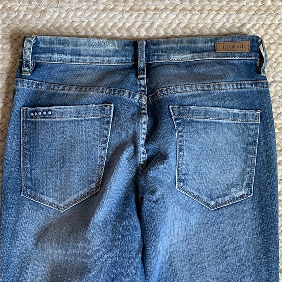 Blank NYC Distressed Boyfriend Jean Light Wash 26 - Picture 4 of 6